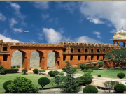 Jaigarh Fort tour by tempo traveller